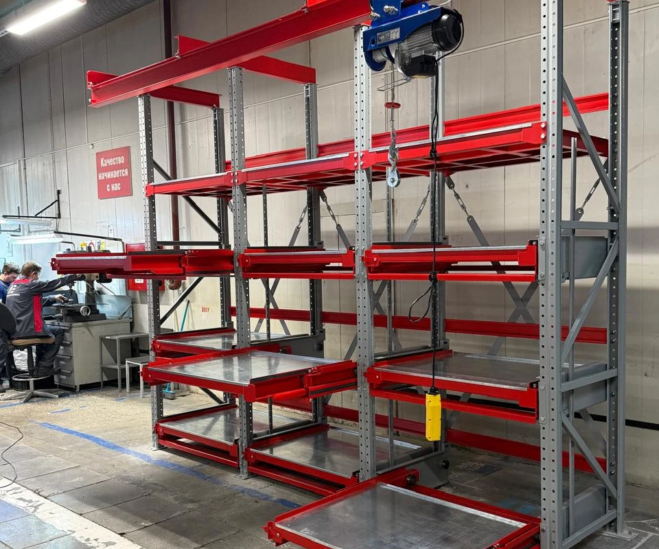 Цеховые стеллажи под фирменный стиль предприятия